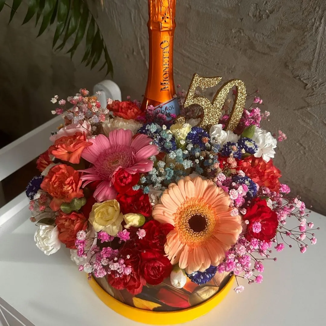 Birthday flower arrangement delivered in Riverside