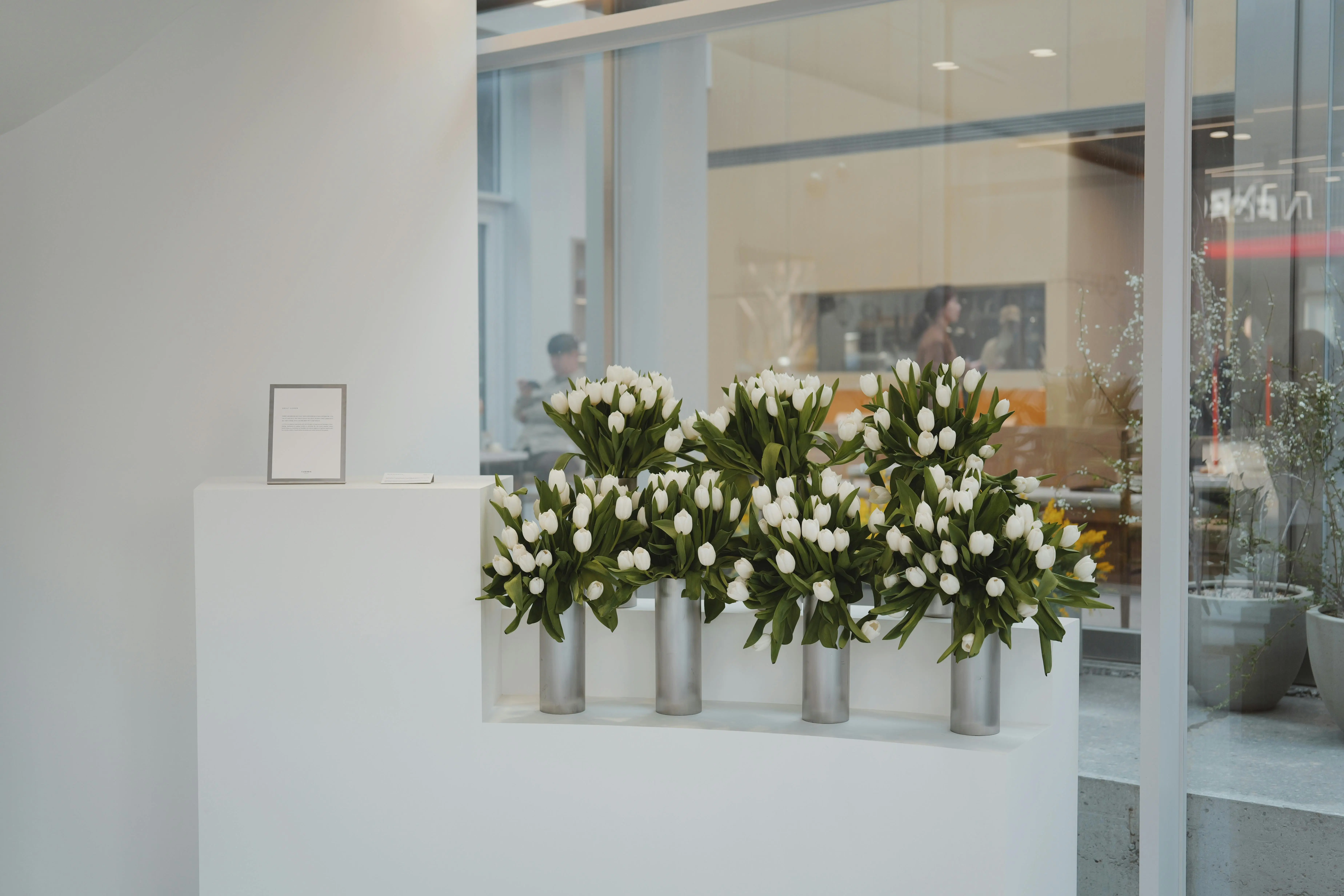Custom floral design service in Riverside